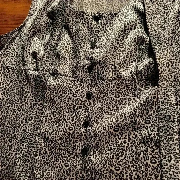 S C Collection Black & Silver Silky  Scoop Blouse Top with Self Ties sz L - Picture 8 of 10